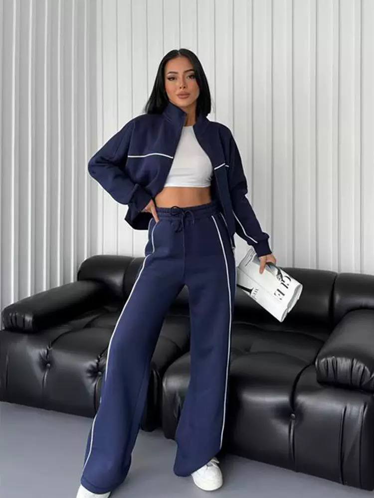 Zip-Up Tracksuit Set – Contrast Piping & Wide-Leg Trousers