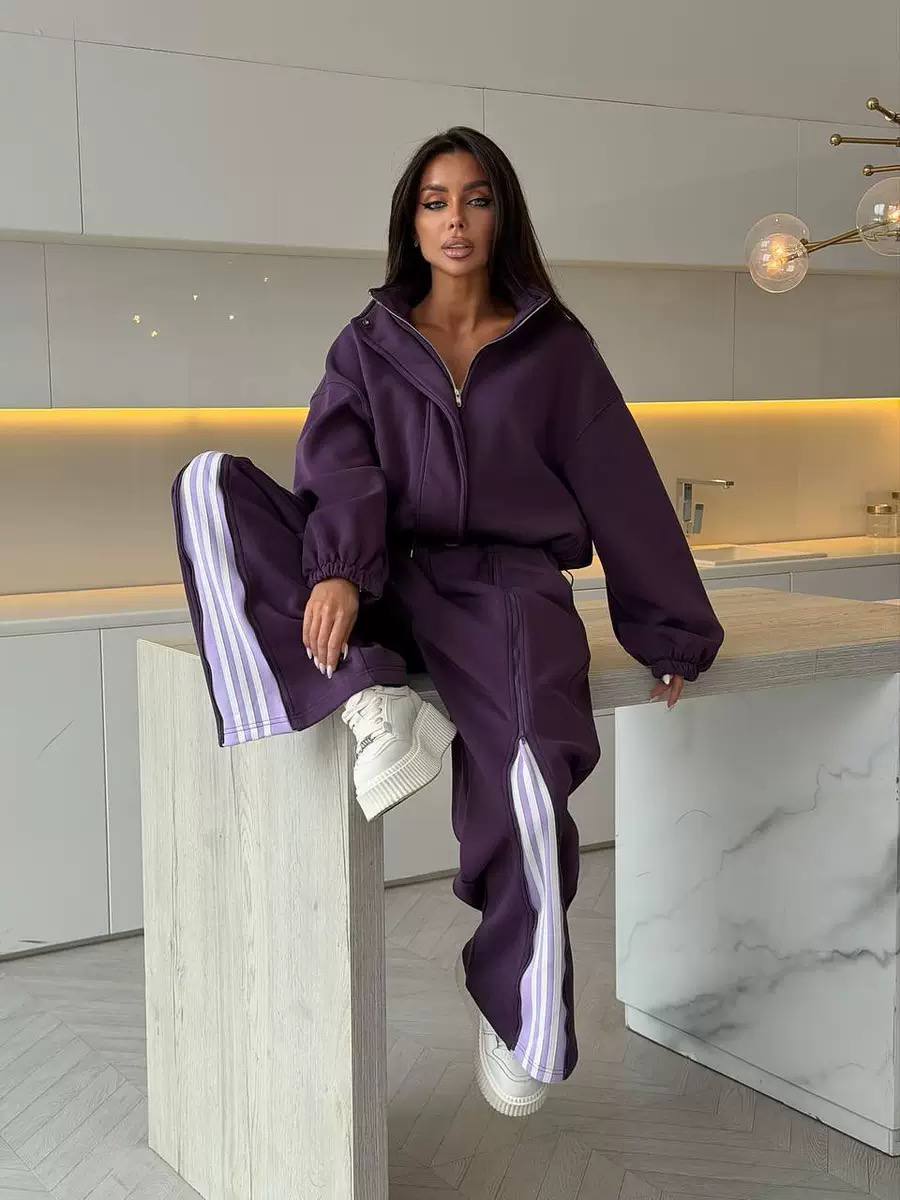 Zip Up Tracksuit Set – Wide-Leg Trousers with Contrast Stripes