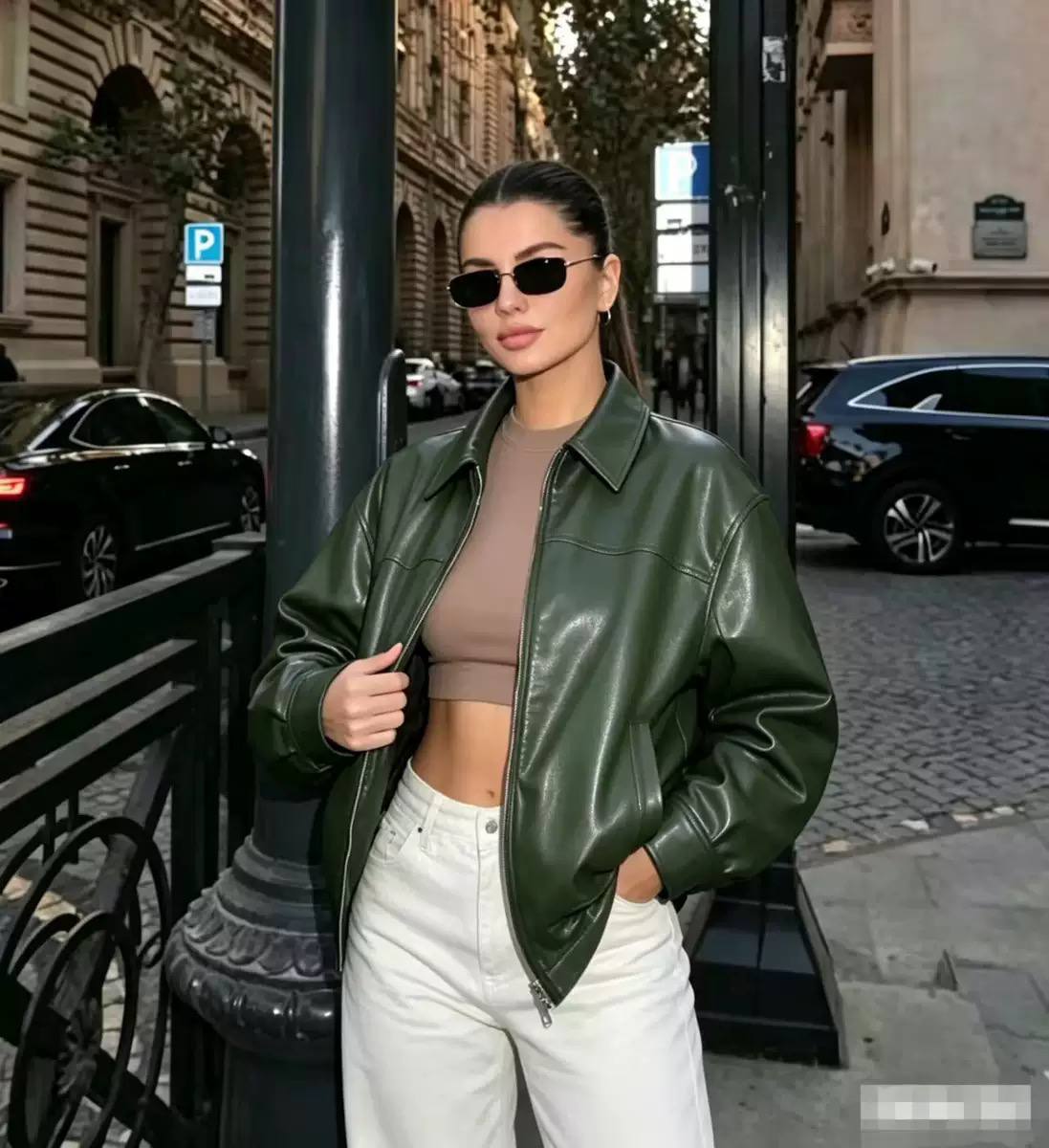 Leather Bomber Jacket – Oversized Fit with Collared Neck & Zip Front