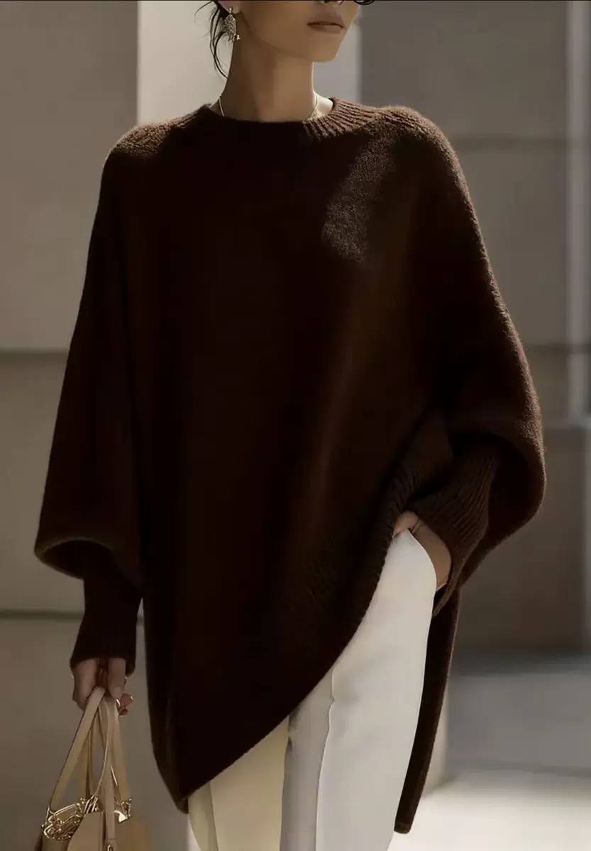 Oversized Crew Neck Knit Sweater – Relaxed Fit with Ribbed Cuffs