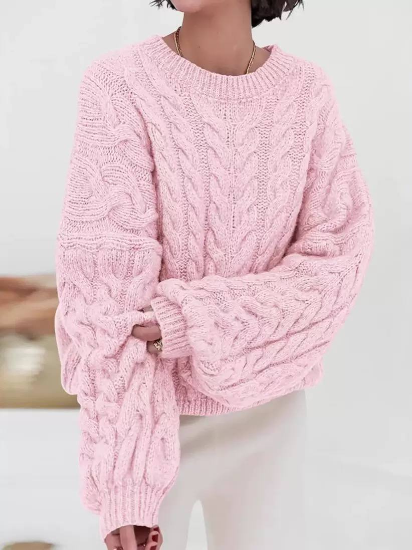 Cable Knit Sweater – Round Neck with Relaxed Fit and Ribbed Cuffs