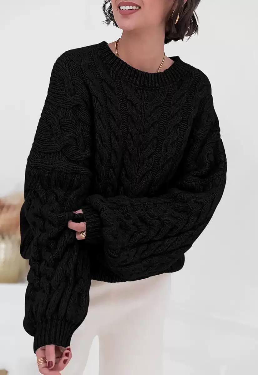 Cable Knit Sweater – Round Neck with Relaxed Fit and Ribbed Cuffs
