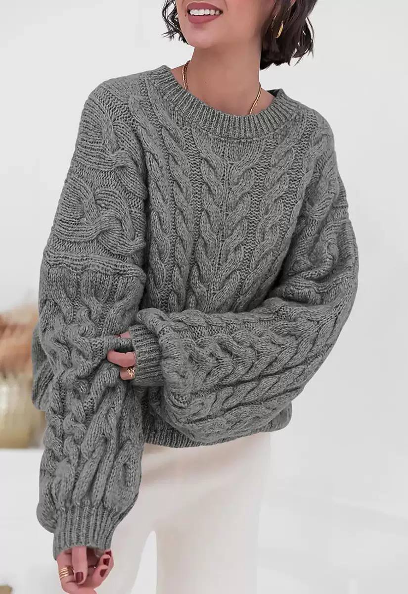 Cable Knit Sweater – Round Neck with Relaxed Fit and Ribbed Cuffs