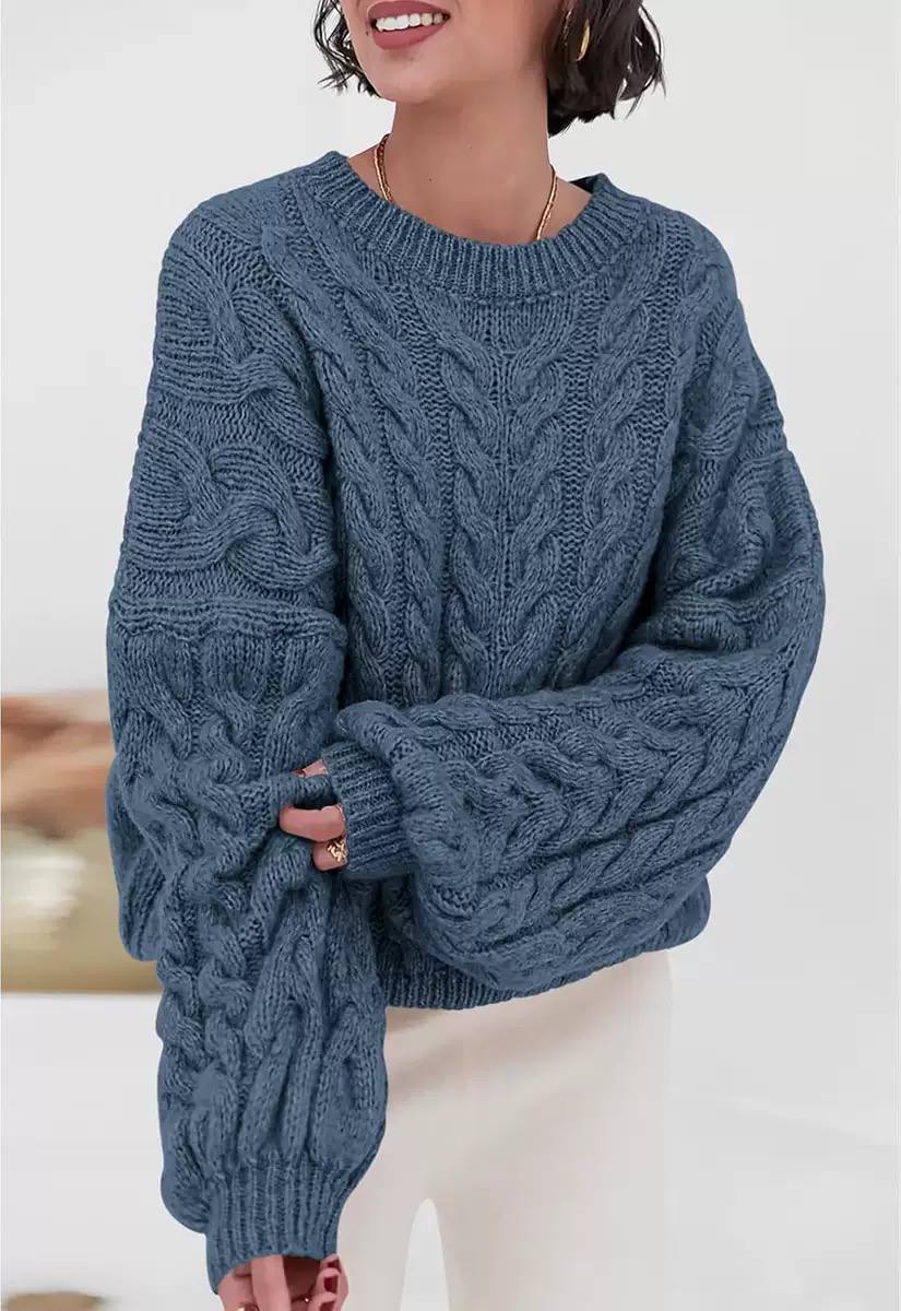 Cable Knit Sweater – Round Neck with Relaxed Fit and Ribbed Cuffs