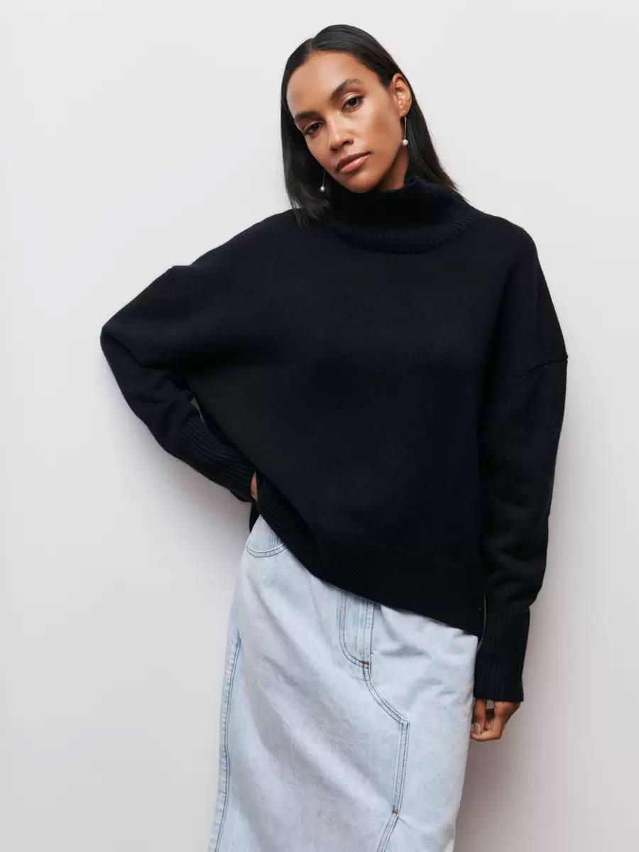 Oversized Ribbed Turtleneck Sweater – Relaxed Fit Knit Pullover