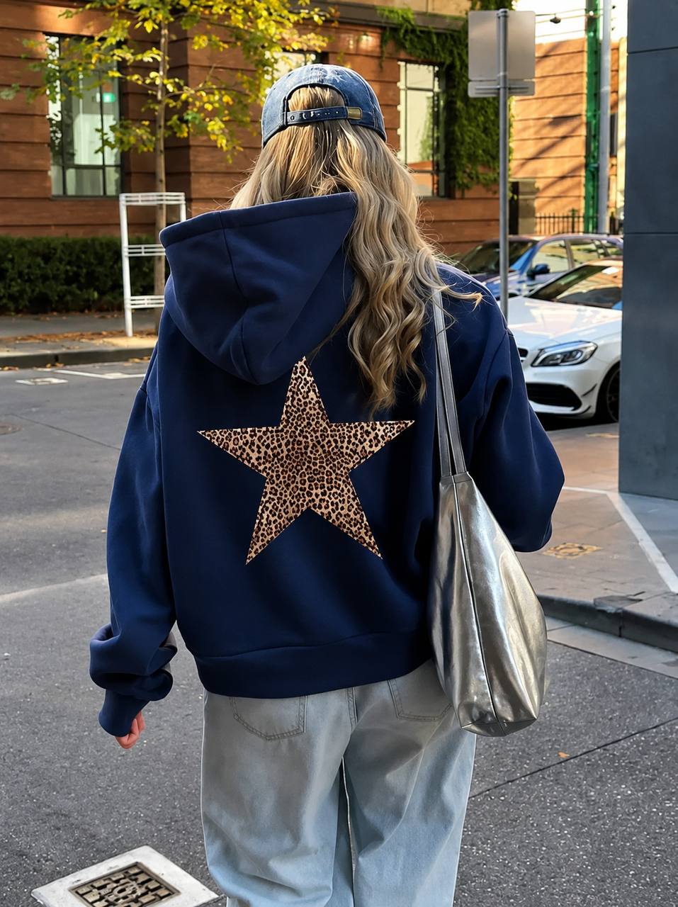 Leopard Star Oversized Hoodie – Casual Graphic Pullover Sweatshirt