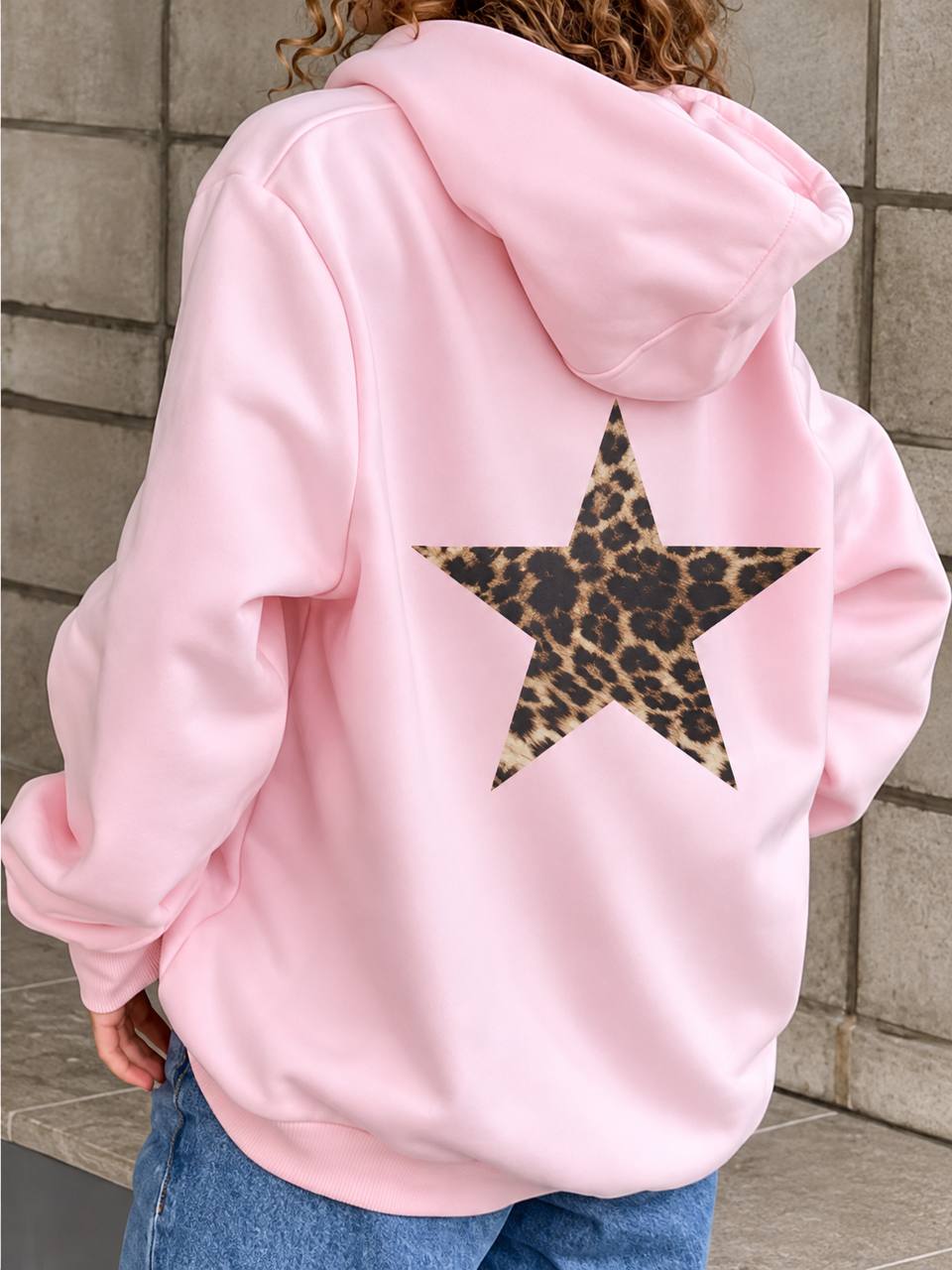 Leopard Star Oversized Hoodie – Casual Graphic Pullover Sweatshirt