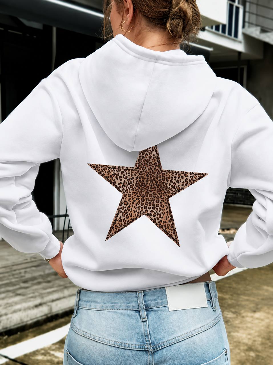 Leopard Star Oversized Hoodie – Casual Graphic Pullover Sweatshirt