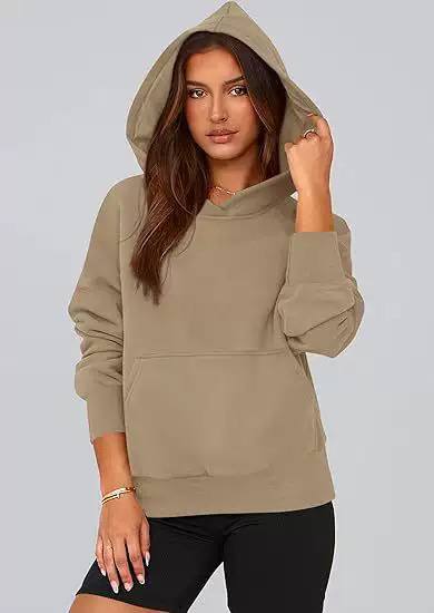 Oversized Hoodie – Casual Long-Sleeve Pullover with Kangaroo Pocket