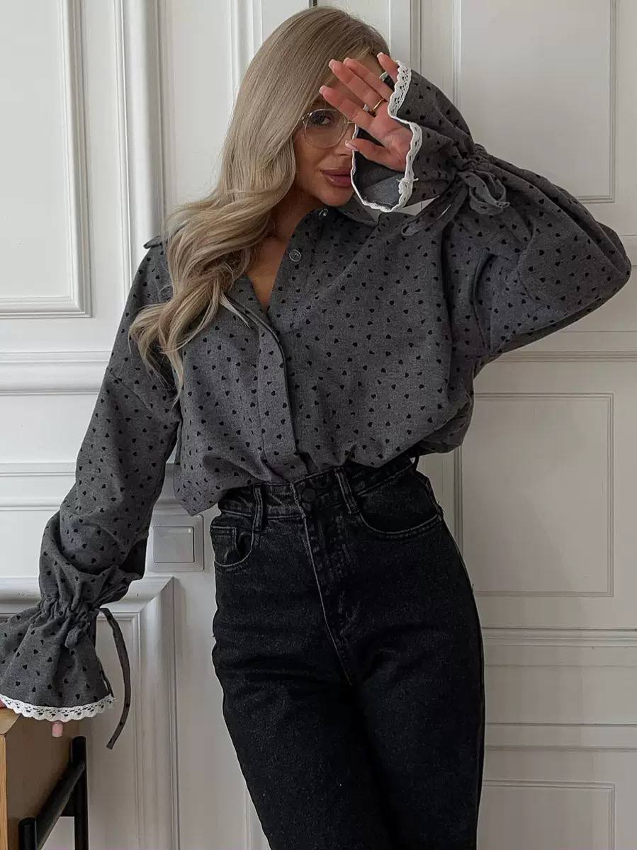 Women's Relaxed Heart Print Lace Trim Bell Sleeve Blouse