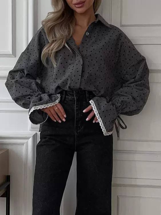 Women's Relaxed Heart Print Lace Trim Bell Sleeve Blouse